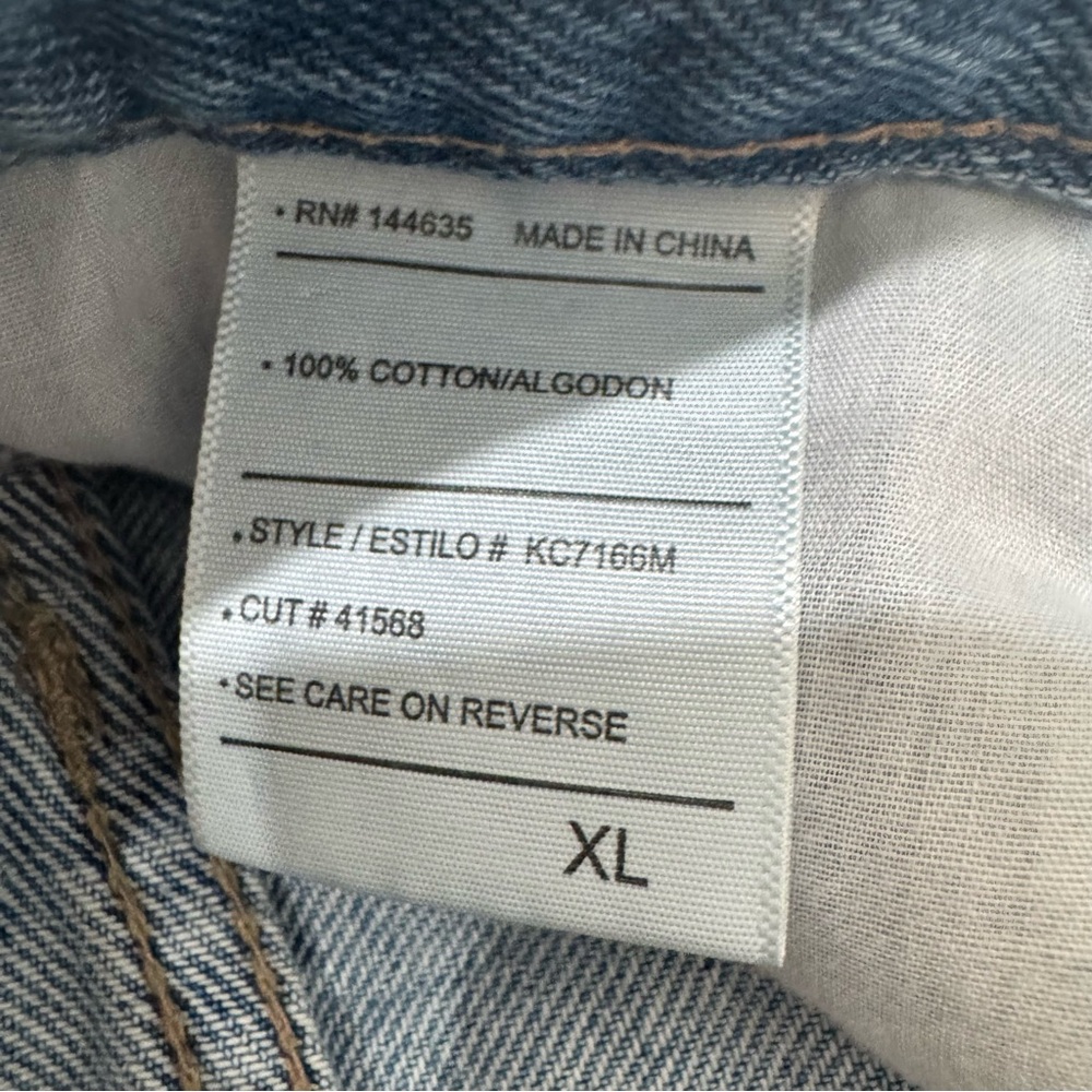 NWT KanCan Leandra High Rise Crossover Shorts Denim Raw Hem Women's XL *Flaw* - Picture 12 of 16
